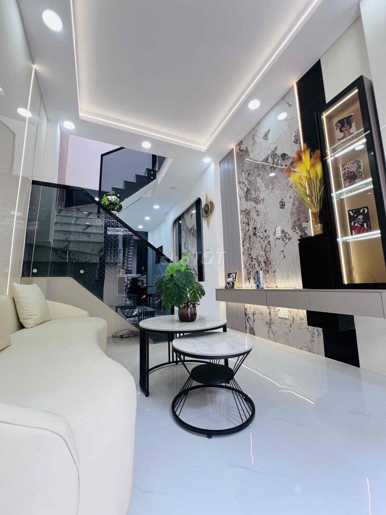 Nhà Gò Vấp 30 m2 - 2 PN - HXT cách 30 mét - Full nội thất - Ảnh 2