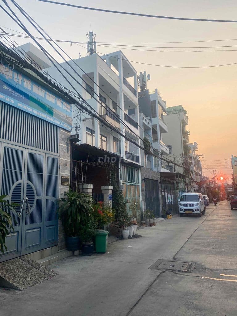 phạm đăng giảng - bình tân: nhỉnh 6 tỷ, nhà 2 tầng, DT 4x20, sổ vuông