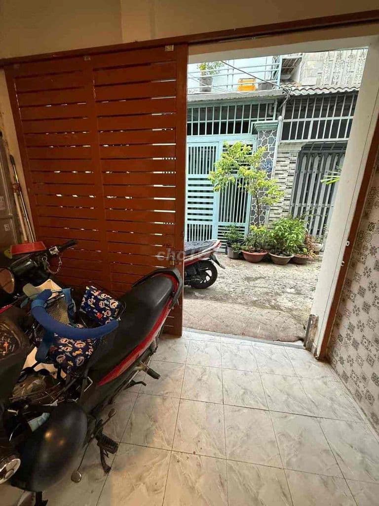 Quận 7 - kề Phú Mỹ Hưng - gần chợ Phú Thuận - nhà đẹp - chỉ hơn 4 tỷ - Ảnh 2