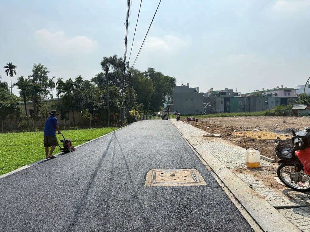 Đất 100m thổ cư đường nhựa thông xe hơi giá 4,65ty tl