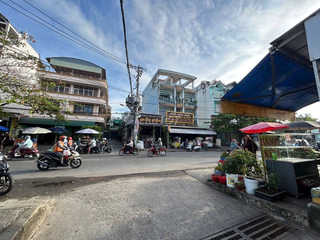Bán đất