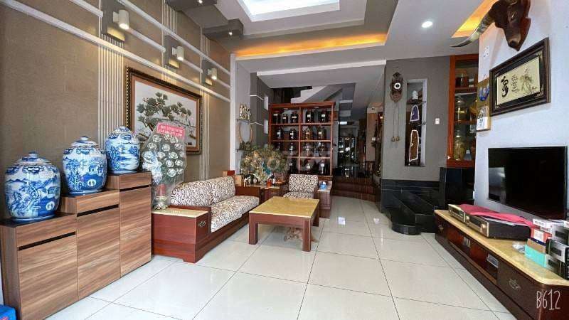 Mặt tiền Nguyễn Chí Thanh, Phường 7, Quận 10, 4.2m x 18m, DTCN 74m - Ảnh 2