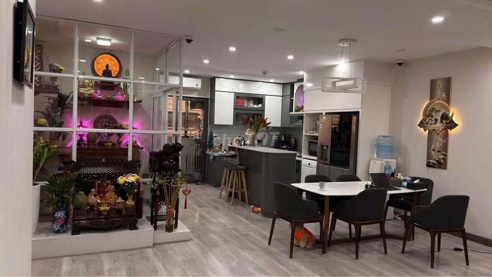 Bán 3pn 147m2 ERATOWN (Q7) Nhà Decor đẹp + N.Thất. Giá bán: 4.5 tỷ - Ảnh 3