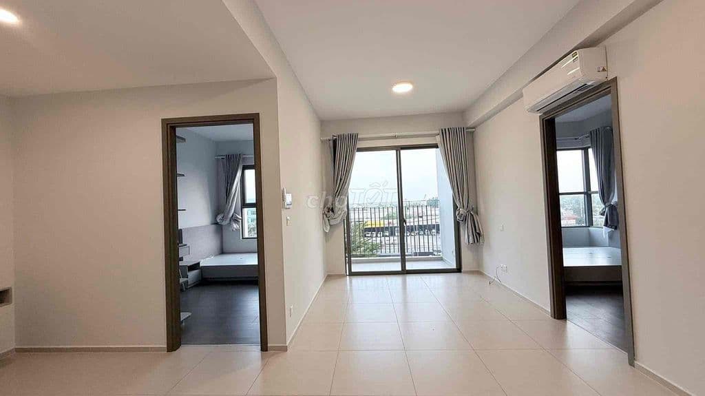 bán lỗ căn 69m2 có ban công đã có sổ giá 3tỷ