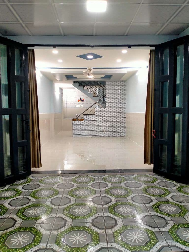 Nhà gần hương lộ 80 ngã 5 Nguyễn Thị Tú DT 4x14 nhà 1 lầu giá 2 tỷ 360 - Ảnh 2