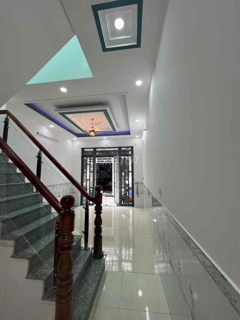 NHÀ GẦN NGÃ BA GIỒNG GIÁ 425TR NGANG4 DÀI 10 - Ảnh 3