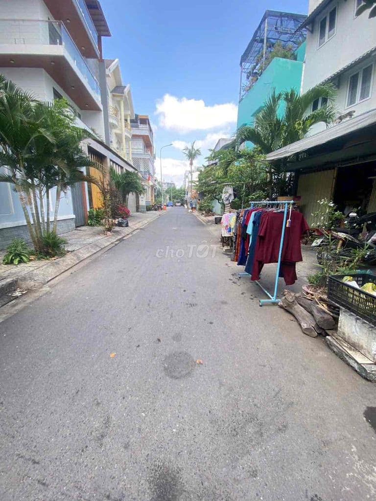 Bán nhà 2 tầng (82,5m2 đất) KDC Bông Sao P5. Q8 - Ảnh 2