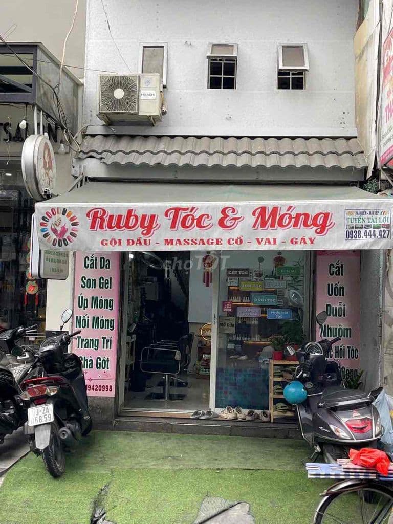 Nhà quận 4