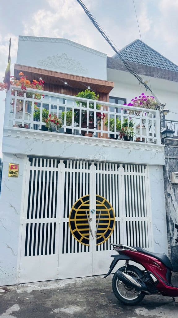 Nhà đẹp Quận 7 – 4×20m – Xe hơi tận cửa – 8,6 tỷ – full Nội thất !