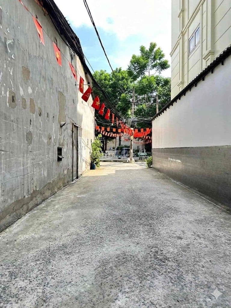 Nhà đẹp full nt hẻm xe hơi trung tâm quận Gò Vấp 2pn2wc xe hơi đỗ cửa - Ảnh 2
