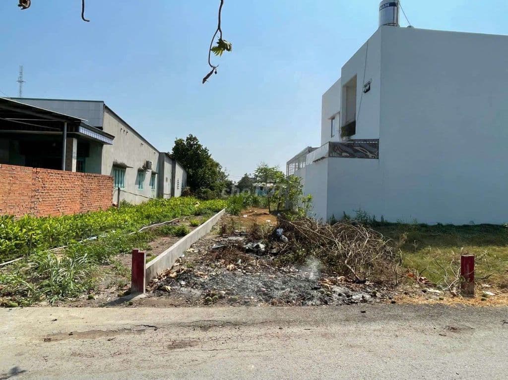 Còn xót 1 lô đất thổ cư Tân Thạnh Đông 145m2 giá 2 tỷ còn bớt lộc