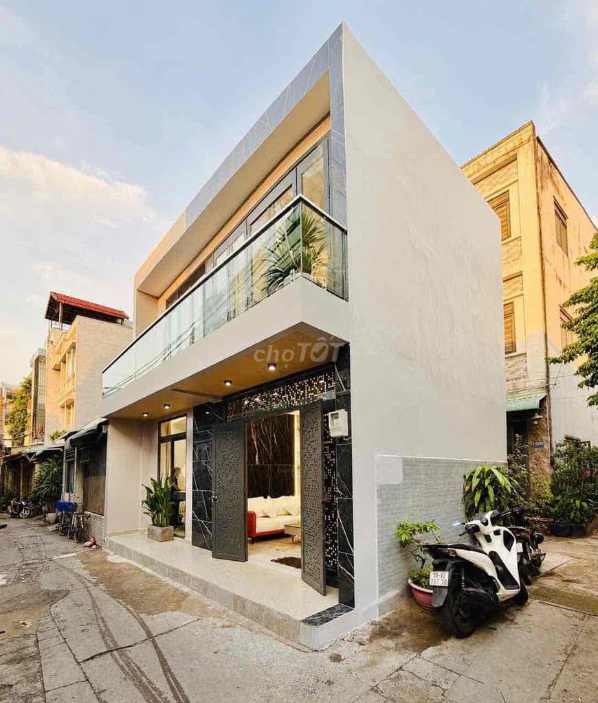 (Hiếm)Bán nhà Nguyễn Thái Sơn 36 m2 ,2 mặt tiền,hẻm hơi thông,2 PN giá