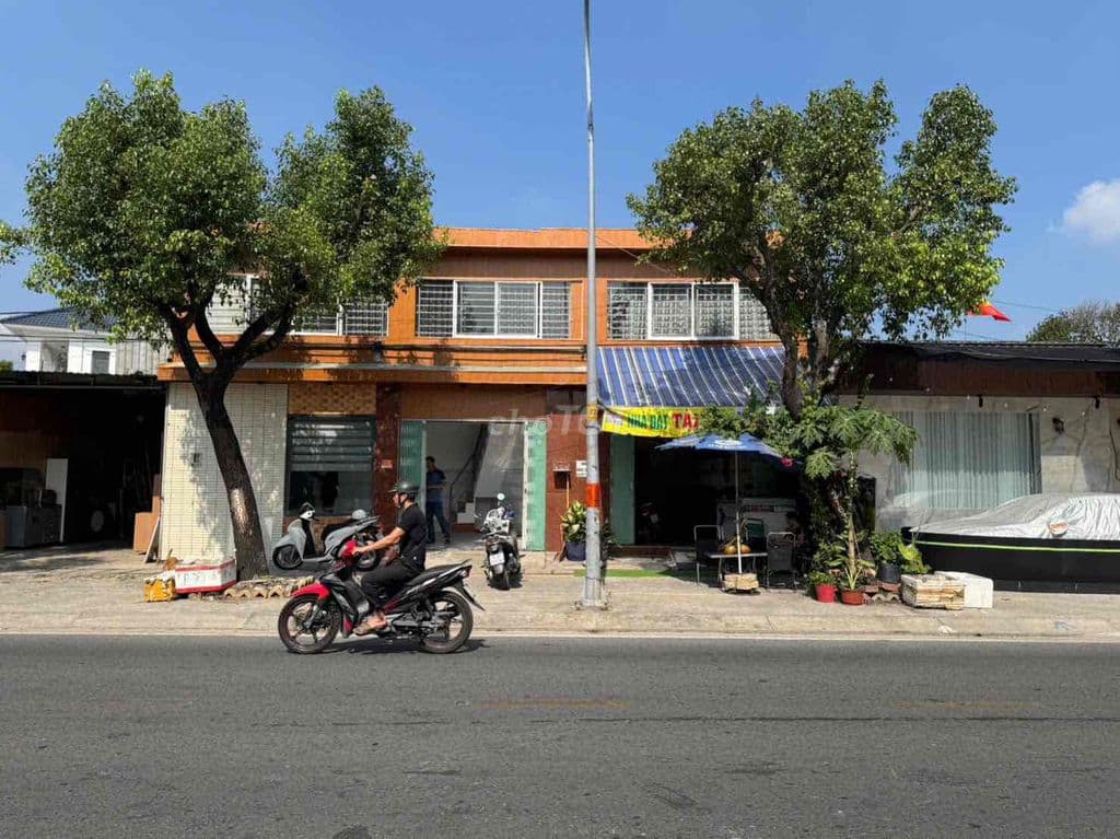 CƠ HỘI ĐẦU TƯ – NHÀ MẶT TIỀN SONG HÀNH HÓC MÔN