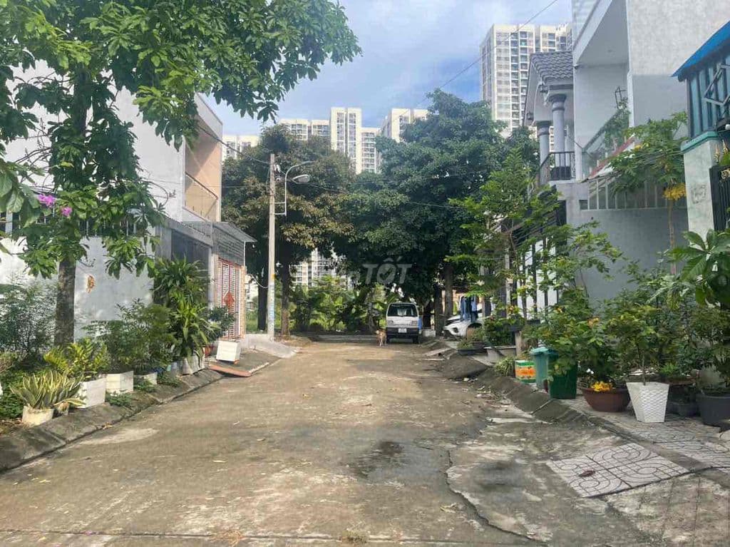 Kẹt tiền bán Lô đất View Vinhomes Q9 - Ảnh 3