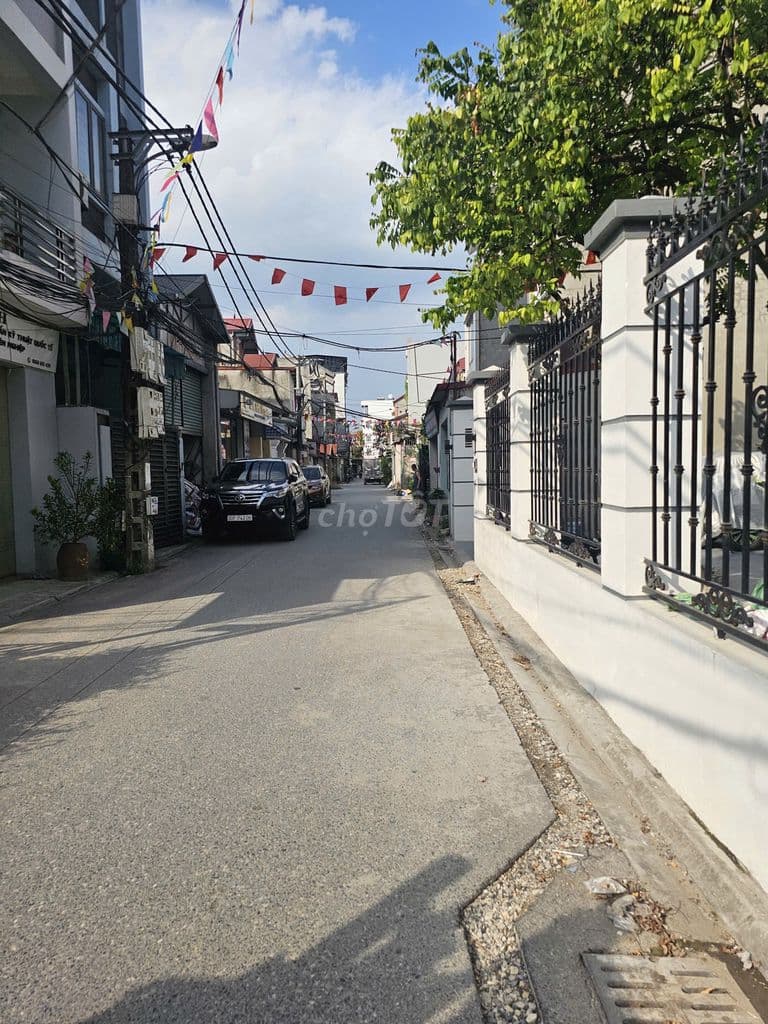 HÀNG ĐẸP, 45M2 ĐẤT TRÂU QUỲ, GIA LÂM, NGÕ THÔNG OTO VÀO TẬN ĐẤT - Ảnh 3