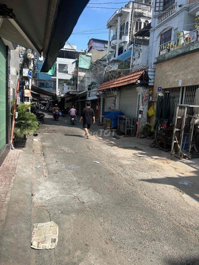 Bán nhà mặt tiền chợ đường Trần Văn Thành giá 5,x tỷ - Ảnh 2