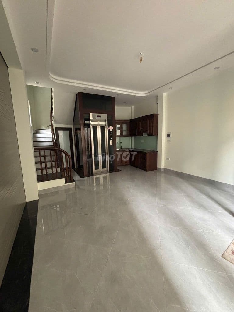 40m 5.85 tỷ ô tô Hữu Hoà Thanh Trì Lô góc, thang máy, cực thoáng - Ảnh 2