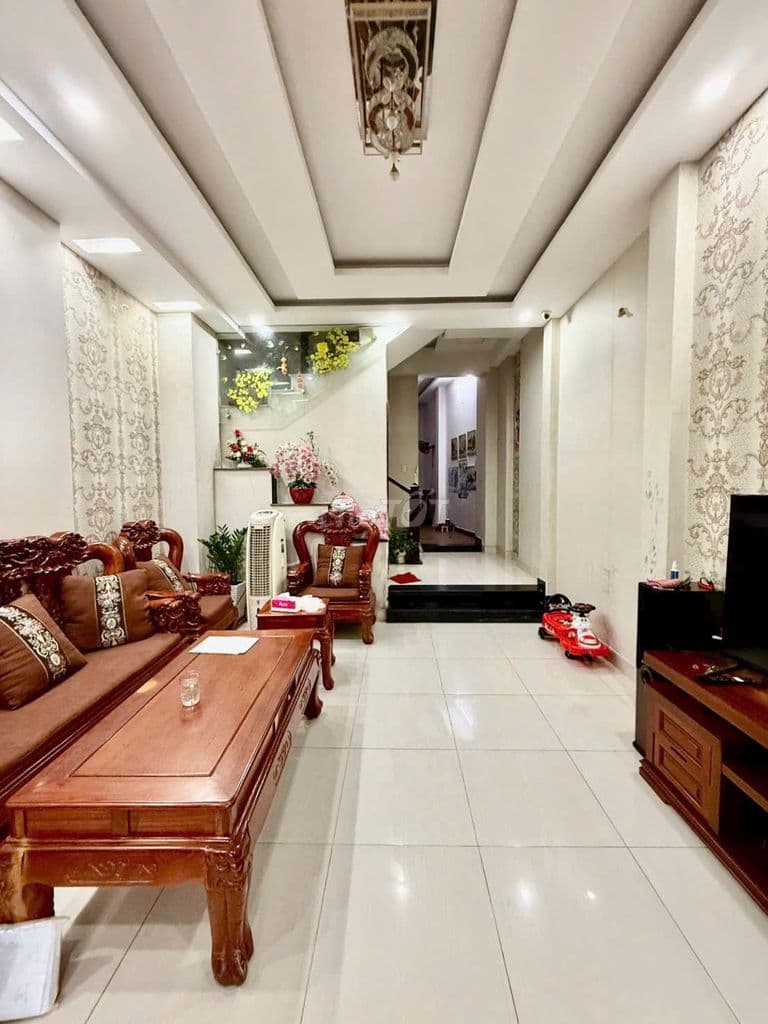 NHÀ 1/ ĐƯỜNG SƠN KỲ CÁCH MT 30M,5X17M ĐÚC 3.5 TẤM GIÁ HÓT 8.7 TỶ TL