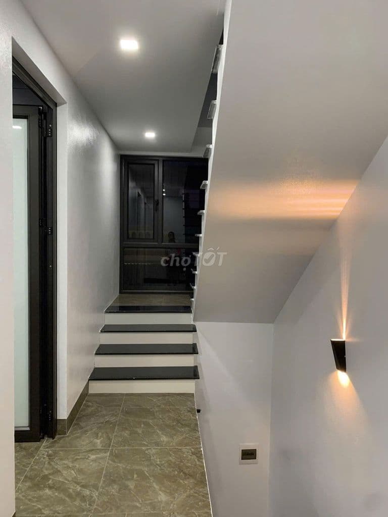 💥🌸Nhà 3 tầng 40m2 - ô tô 🚘 đỗ cửa, Mặt tiền Rộng tại Nguyên Khê - Ảnh 2