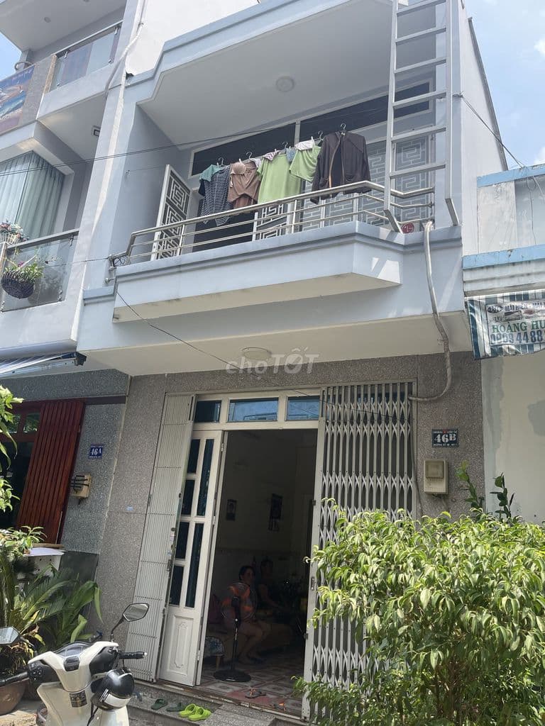 Nhà 3 tầng gần trường tiểu học Bình Long, Bình Tân, hẻm ôtô, 4,5 tỷ