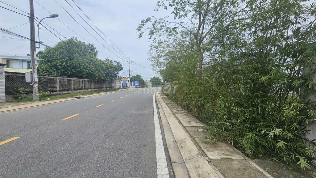 Ngộp miếng đất 2 mặt tiền , Tân Phú Trung , 133m2 .