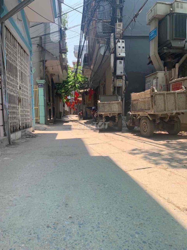 BÁN GẤP NHÀ TRUNG TÂM HAI BÀ TRƯNG NGÕ THÔNG SỔ ĐẸP GIÁ TỐT - Ảnh 3