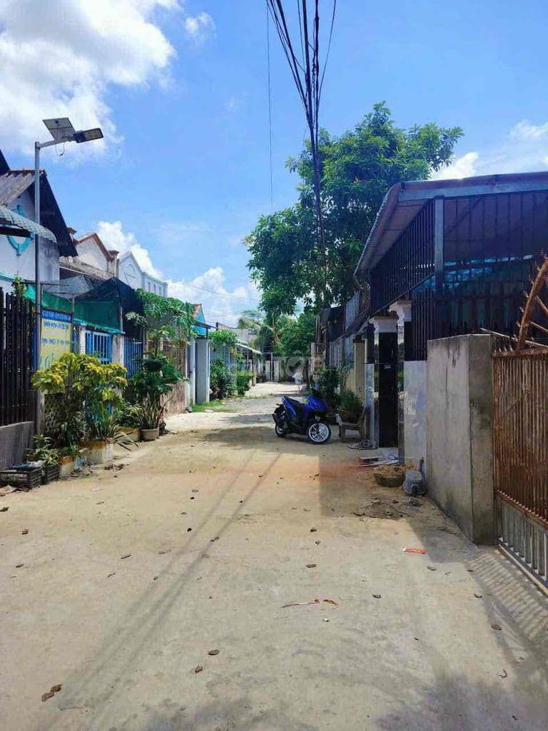 đất thổ cư dtsd 100m, sổ Hồng riêng,xây tự do, gần chợ. - Ảnh 2