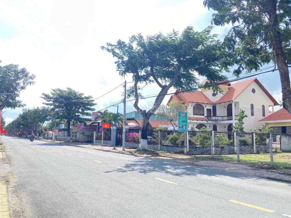 Bán đất mặt tiền duyên hải 278m2 - Trung tâm hành chính - Ảnh 2