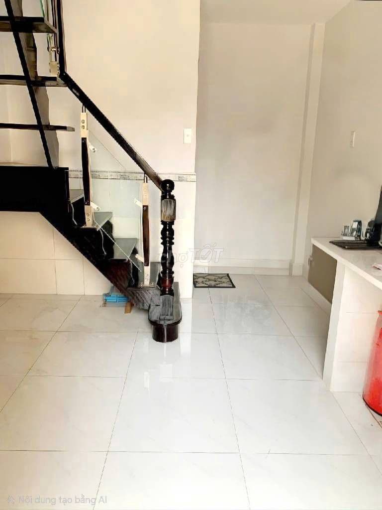 Cần bán ngay căn nhà sát bên Tên Lửa- 25m2 - 2 tầng - Nhỉnh 2 tỷ