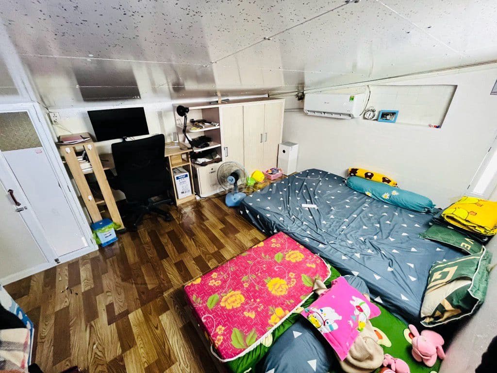 Nhà 2 Tầng_HXH thông, 20m2, Phù hợp kinh doanh, SHR