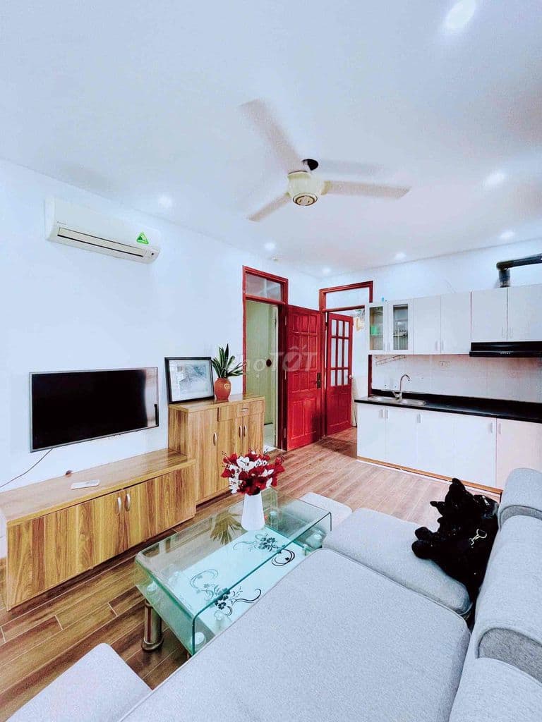 Bán CCMN Mặt Phố Chính, Thoáng Đẹp Đối Diện Royal City - Ảnh 2