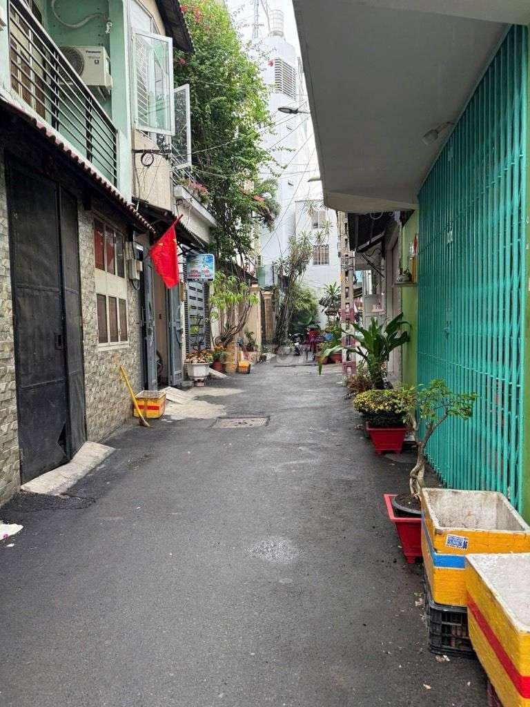 TÌM ĐÂU RA CĂN THỨ 2 - HẺM XE HƠI - NỞ HẬU HƠN 5M TẠI P.10 TÂN BÌNH?