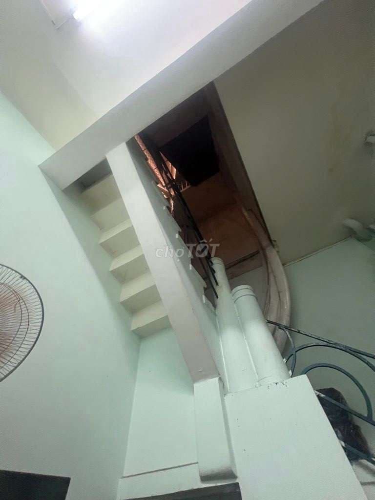 Càn bán nhà Mặt tiền đường Nguyễn Thái Học Q1 - Ảnh 3