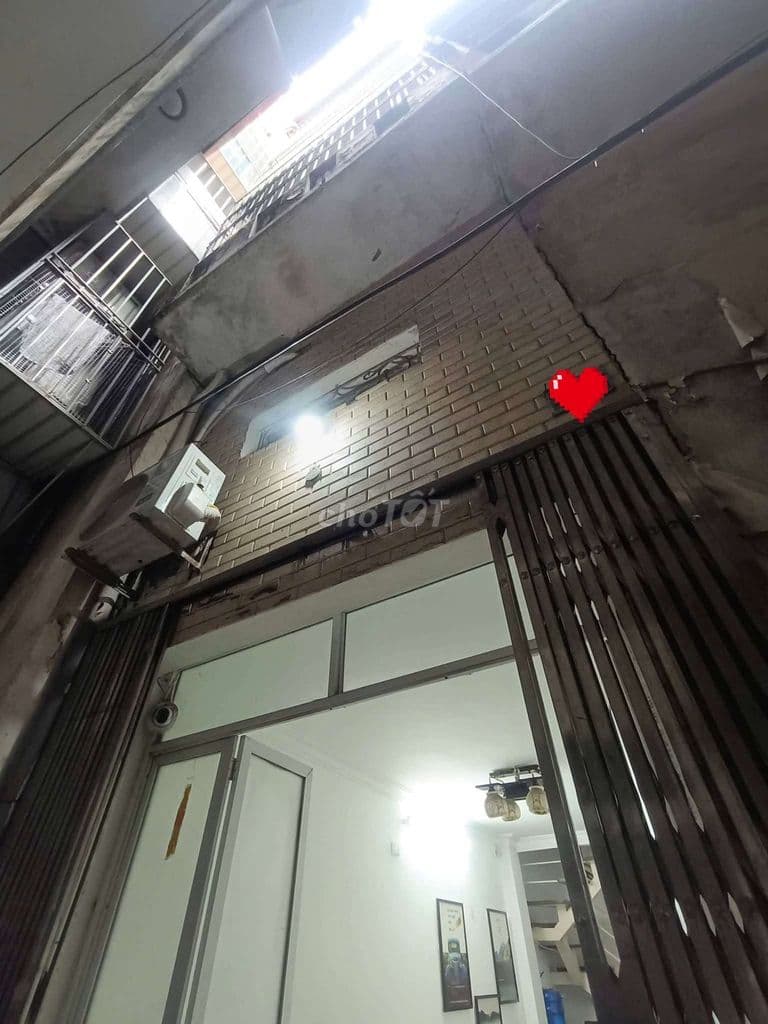 Nhỉnh 4 tỷ Nhà phố Kim Hoa-Xã Đàn 24m*5T ko QH dân xây gần phố SĐCC