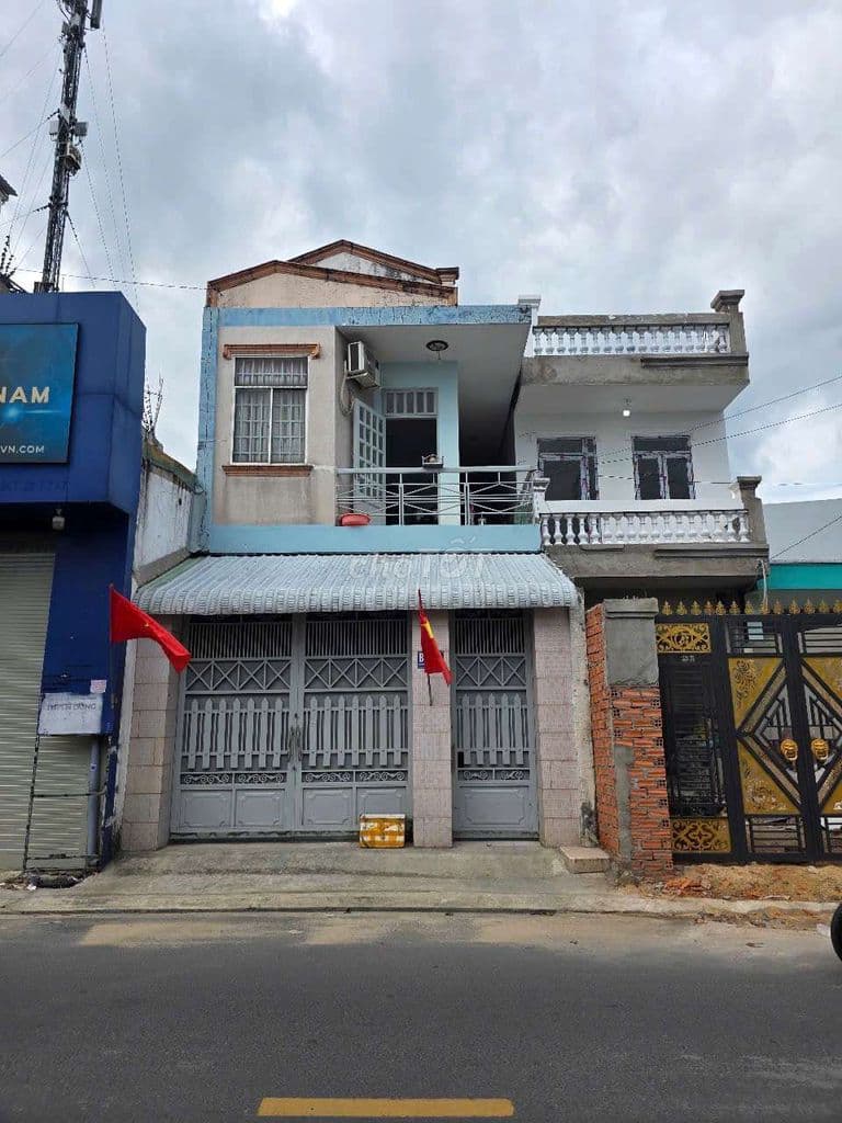 Cần Bán Gầp nhà mặt tiền ĐHT 11 .DT 5 x20 .1 trệt 1Lầu giá 8tỷ 7 TL