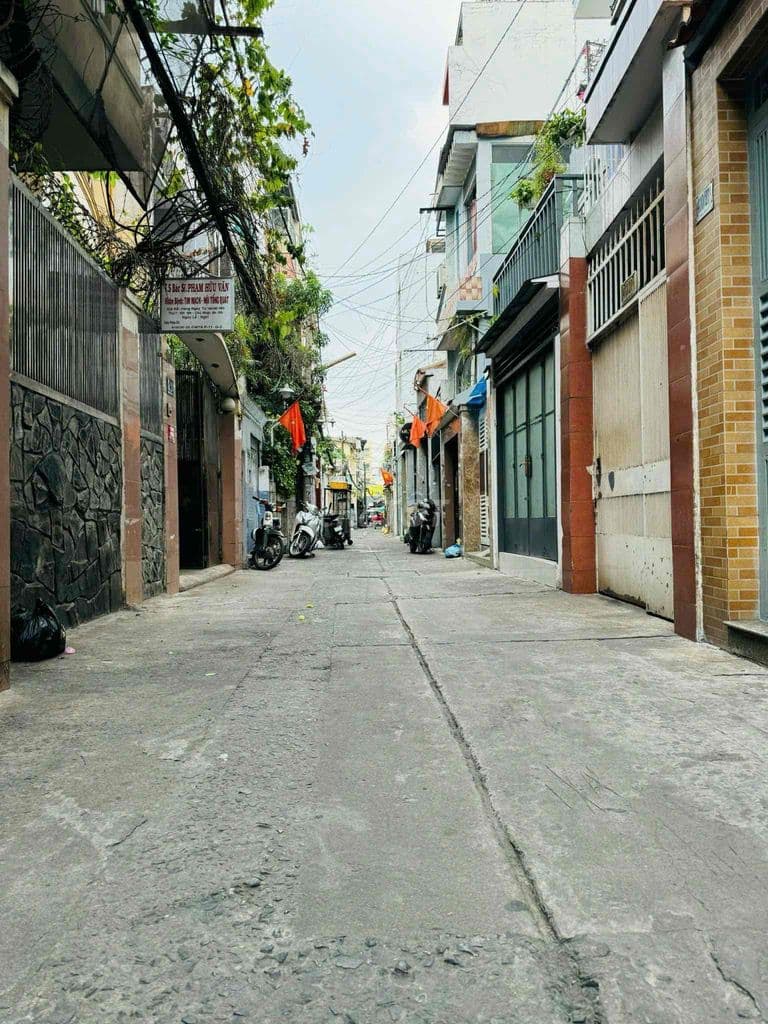 Bán Nhà Có Lắp Sẵn Thang Máy CMT8 P.11 Q.3 Giá Chỉ 8,5 Tỷ Còn TL - Ảnh 2