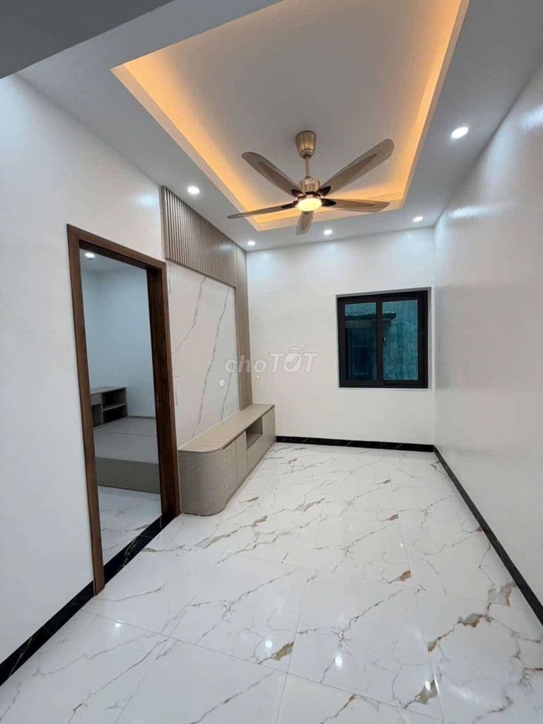 NHÀ MỚI 58M² PHỐ MAI ĐỘNG 2 TẦNG 2 NGỦ, OTO ĐỖ CỬA, FULL NỘI THẤT - Ảnh 2