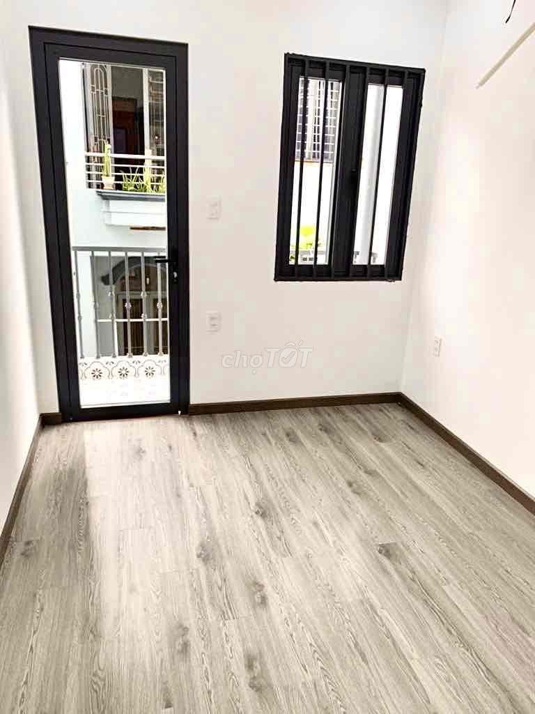 Nhà 3 tầng CMT8 Quận 3 giá 4 tỷ - Ảnh 3