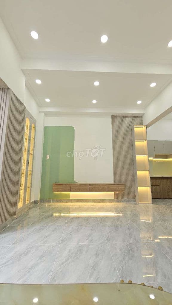 Nhà đẹp ở liền 2 lầu khu Nguyễn Duy tiềm năng