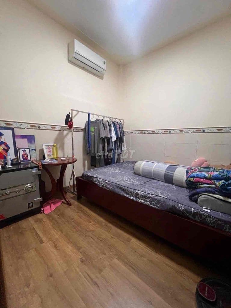 Bán gấp Nhà đẹp 2 tầng Lê Văn Quới BTân, 40m2, hẻm xe hơi, chỉ nhỉnh 4 - Ảnh 3