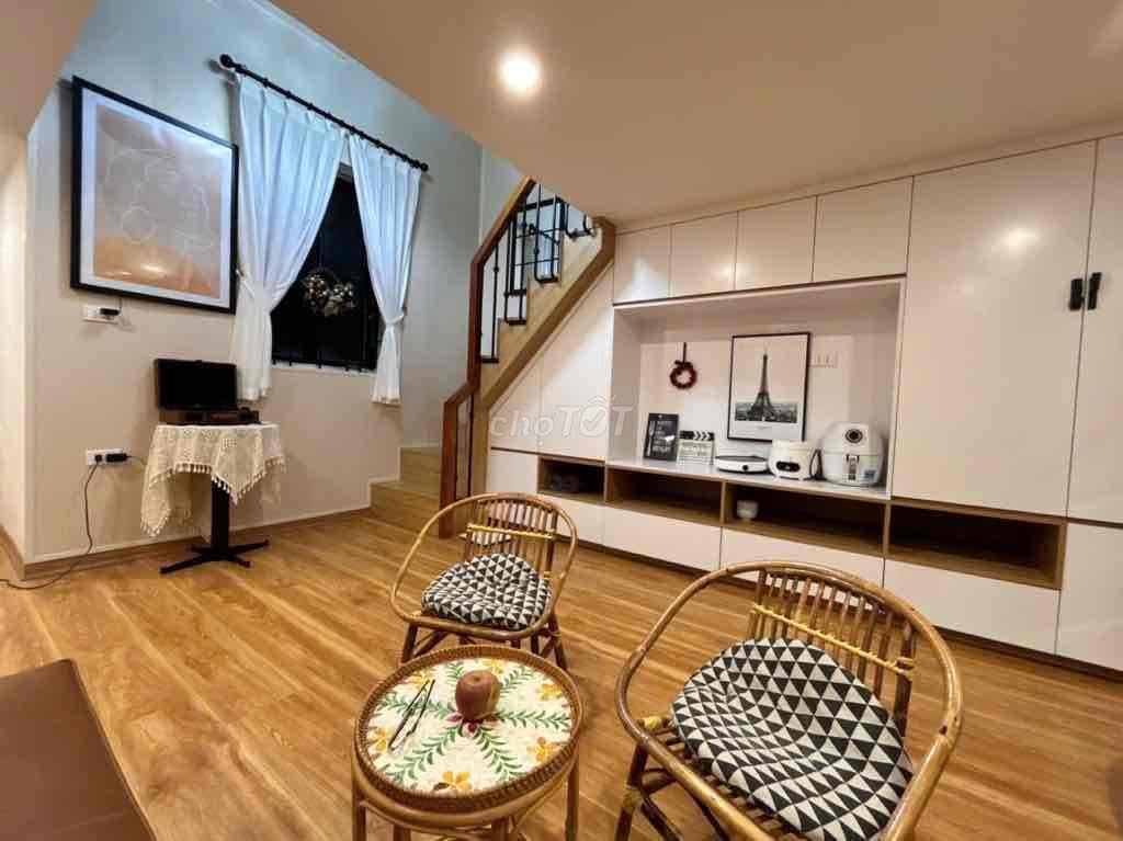 🌟 Nhà đẹp phố Hàng Bồ – 30m² x 3 tầng – Sổ đỏ chính chủ – Vị trí không