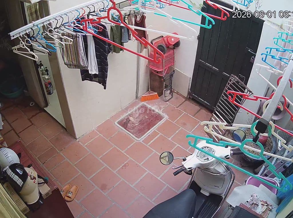 Bán nhà - Mặt đường Hoàng Đạo Thành - DT 87,3 m2, 3 Tầng- 10,7 TỶ - Ảnh 2