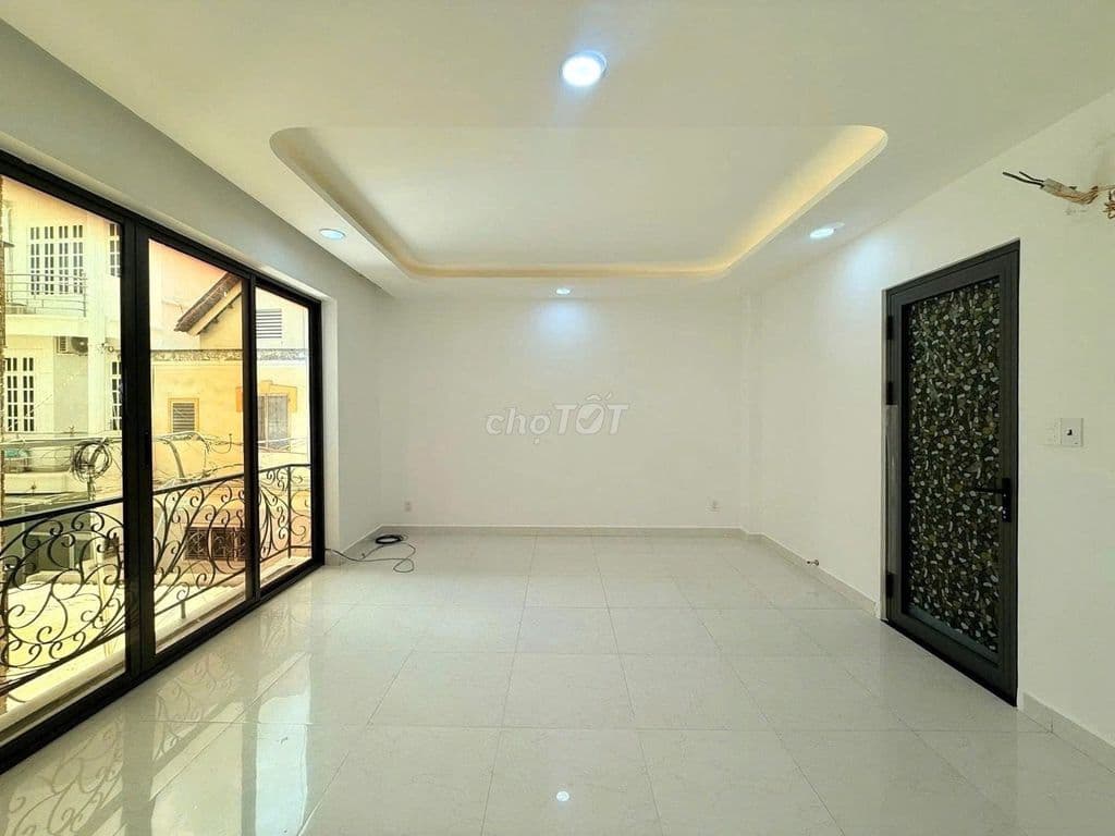 Xe hơi đỗ cửa - QUẬN 3 ngang khủng gần 6m| 4 tầng nhà mới - Ảnh 2