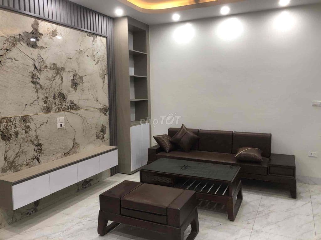 căn nhà gần otto này tìm chủ mới ở tổ 6 yên nghĩa