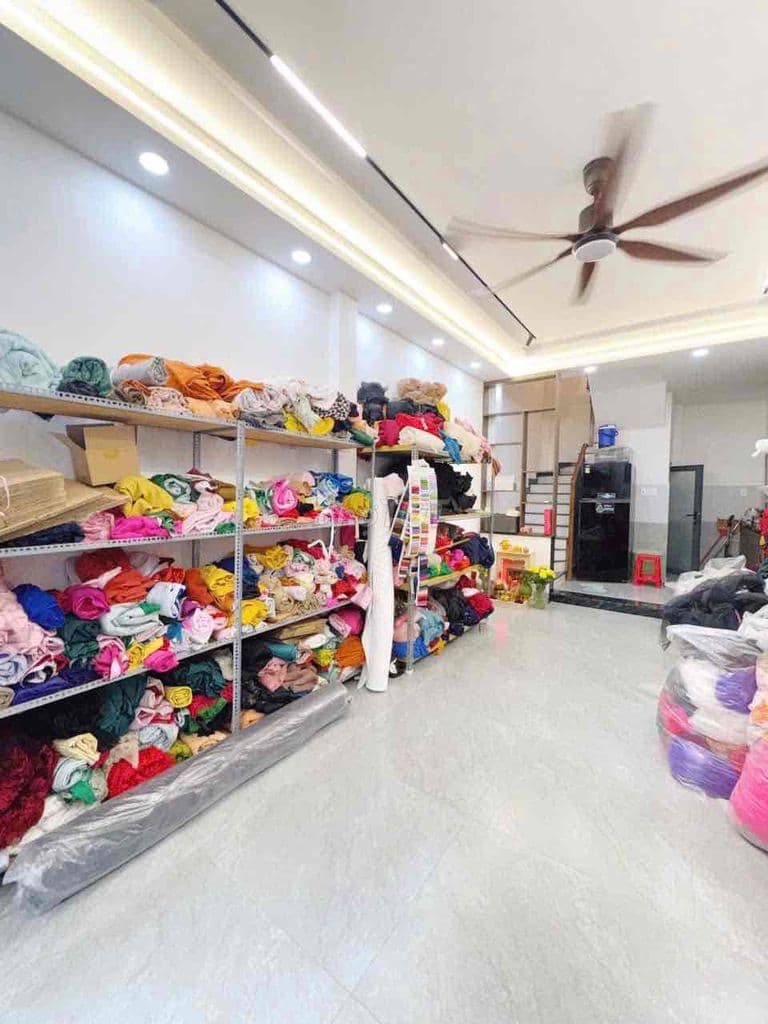 nhà mới xây kiên cố, hxh, khu đồng bộ, không ngập - Ảnh 2