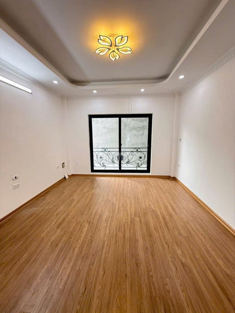 BÁN NHÀ LONG BIÊN BÁT KHỐI 32M 5T CHỈ 10M RA OTO TẢI CHỈ 5,95 TỶ - Ảnh 2