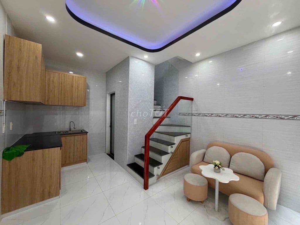 Nhà Tân Phú chỉ nhỉnh hơn 2X - Ảnh 2