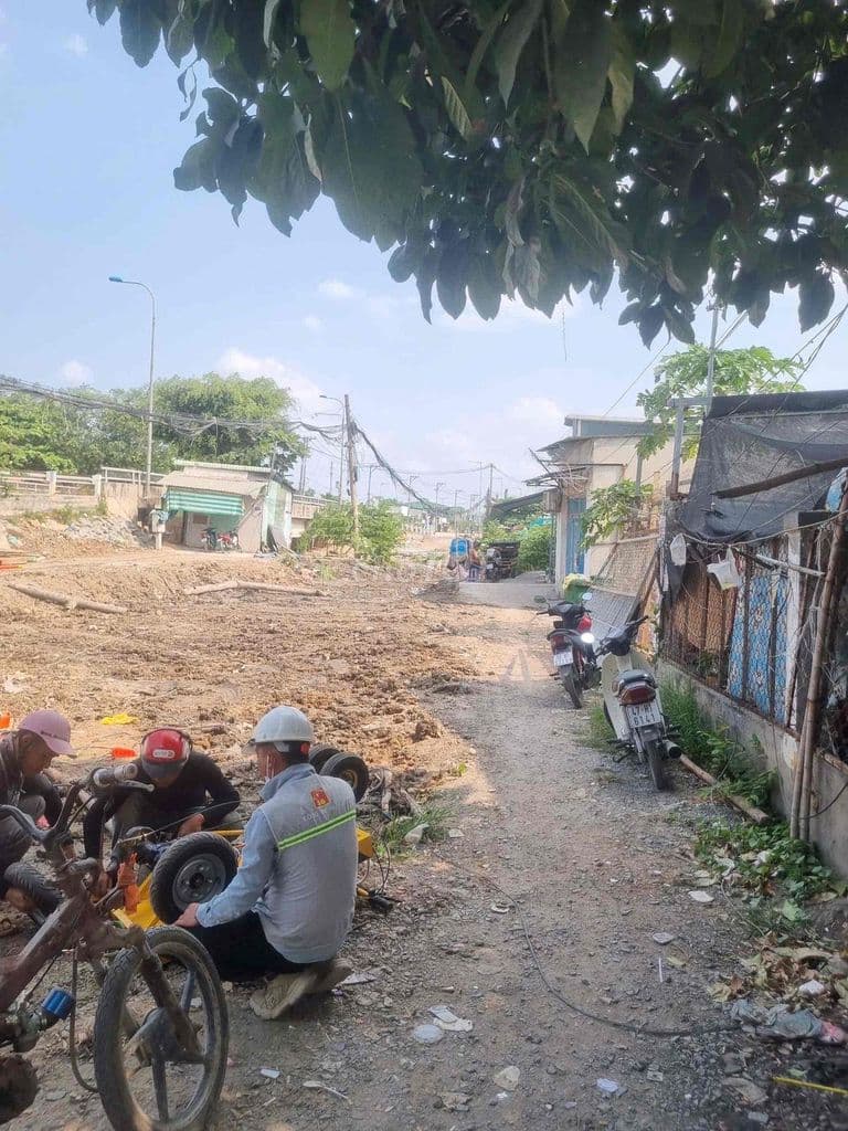 Cần bán gấp , đất chính chủ 2 mặt tiền - Ảnh 2