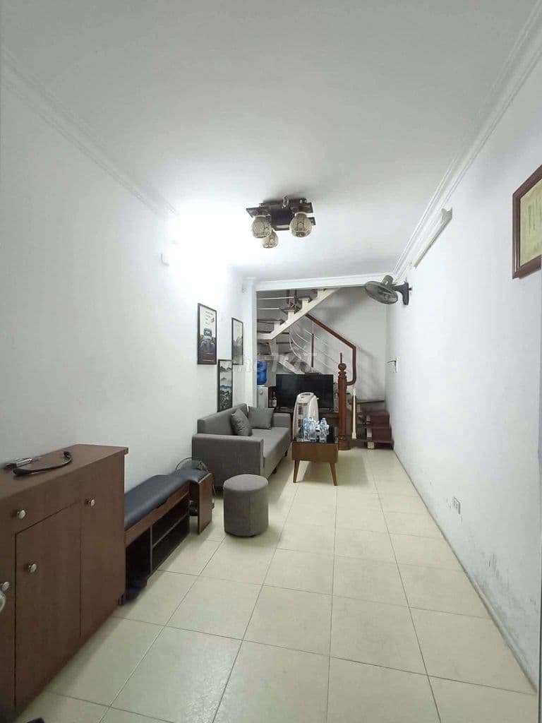 Nhỉnh 4 tỷ Nhà phố Kim Hoa-Xã Đàn 24m*5T ko QH dân xây gần phố SĐCC - Ảnh 3