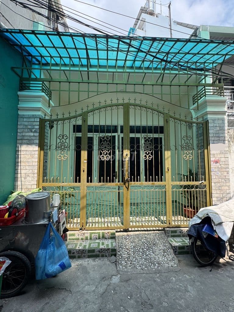 NHÀ ĐẸP GIÁ NGON 5TỶ - 4,3x13M NỞ HẬU 4,5M - 3PN LẠC LONG QUÂN
